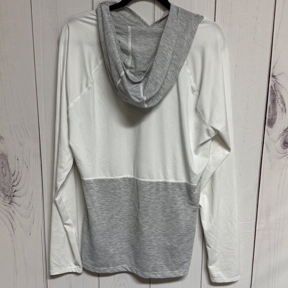 The North Face Reactor FlashDry Lightweight Hoodie—Women’s XL, EUC - Picture 2 of 9